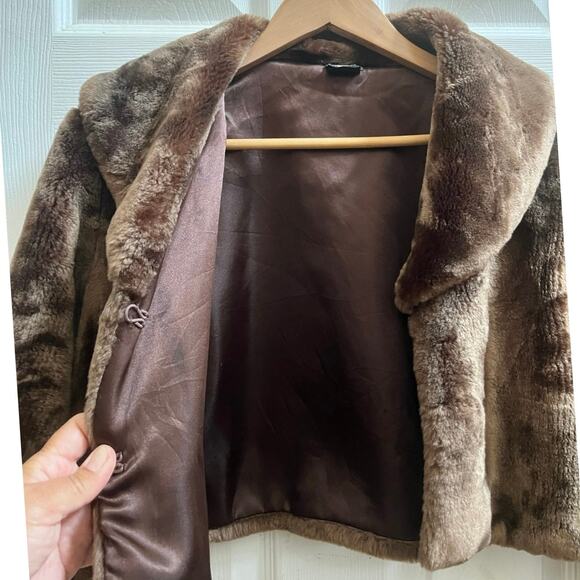 Cejon Accessories Brown Soft Faux Fur 3/4 Length Sleeves Crop Jacket Medium - Picture 6 of 12